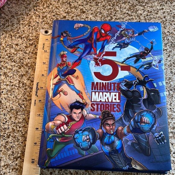 5-Minute Marvel Stories Book 📕 - Picture 3 of 17
